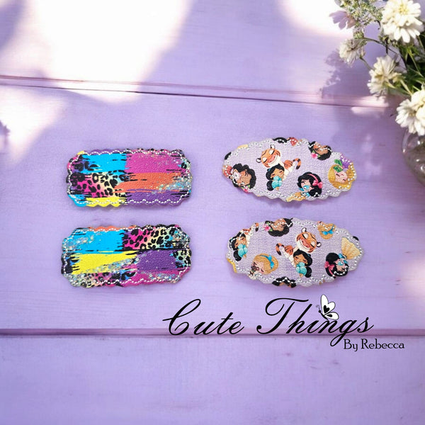 Scalloped Shapes Snap Clip Cover