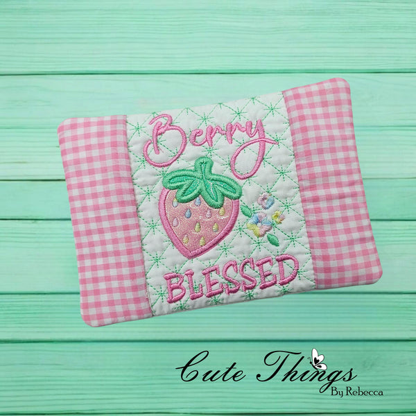 Berry Blessed Applique Mug Rug