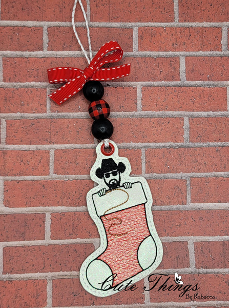 Rip in a Stocking DIGITAL Embroidery File, In The Hoop Bookmark, Ornament, Gift Bag Tag, Eyelet