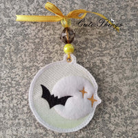 Bat in Moon DIGITAL Embroidery File, In The Hoop Bookmark, Ornament, Gift Bag Tag, Eyelet