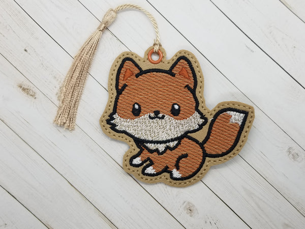 Cute Fox DIGITAL Embroidery File, In The Hoop Bookmark, Ornament, Gift Bag Tag