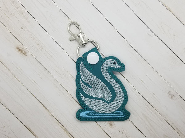 Swan DIGITAL Embroidery File, In The Hoop Key fob, Snap tab, Keychain